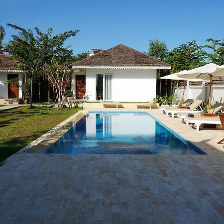 Unique Private Villas 시엠리아프 외부 사진