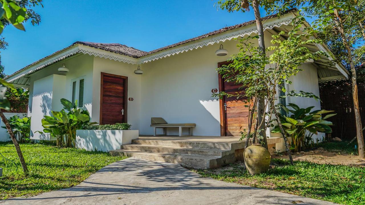 Unique Private Villas 시엠리아프 외부 사진