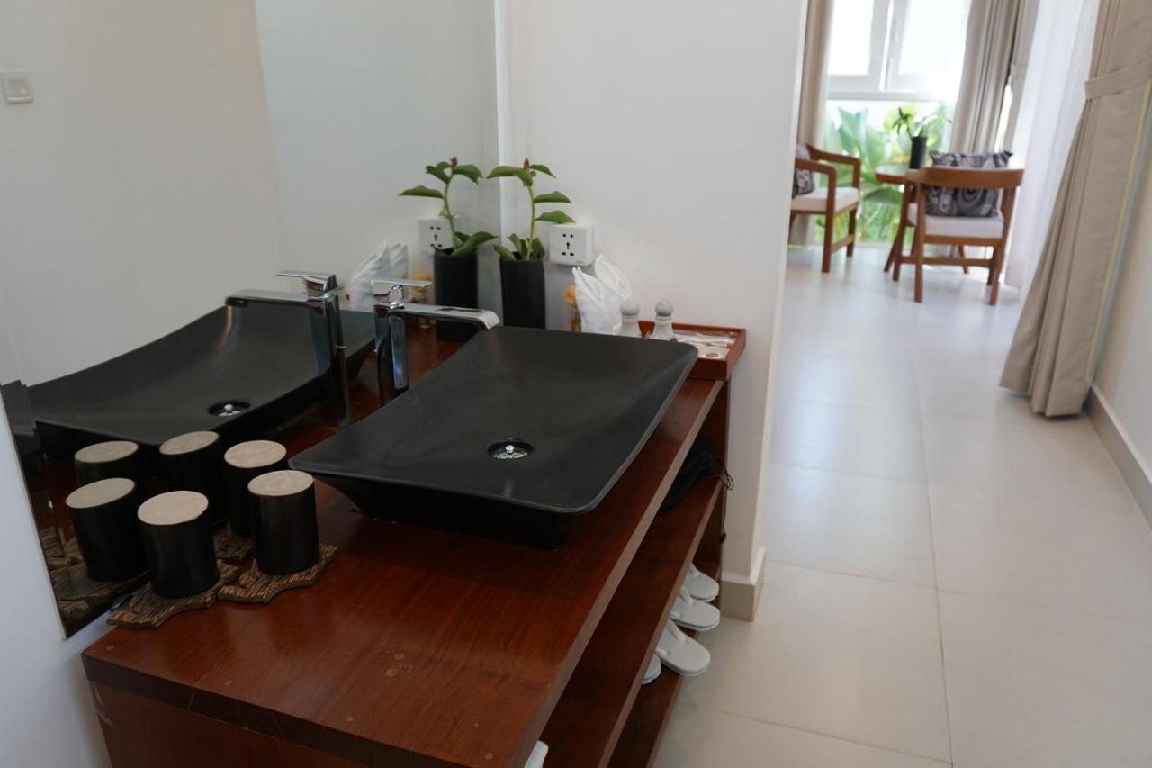 Unique Private Villas 시엠리아프 외부 사진